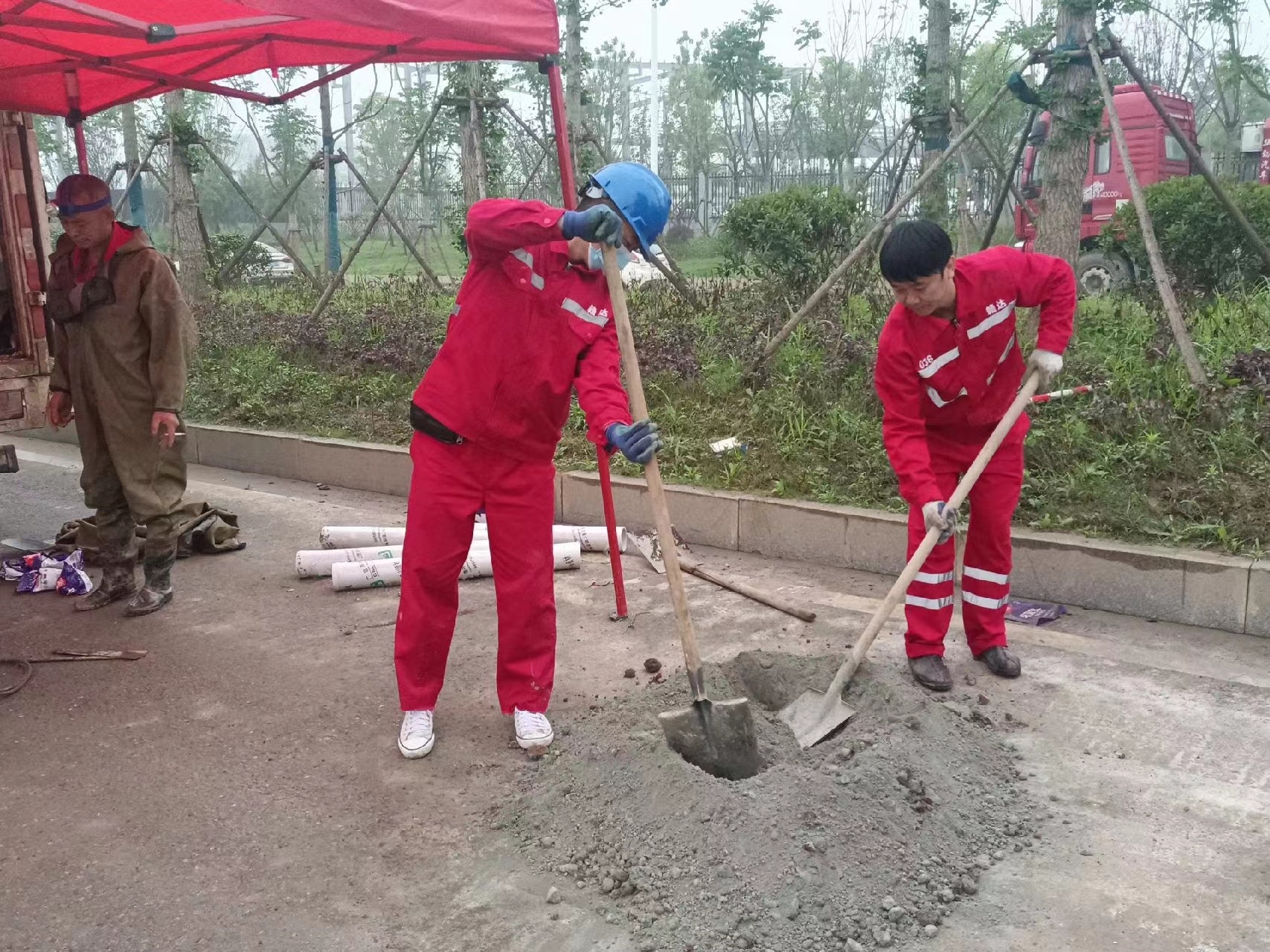 乐山管道疏通哪家好】及时进行市政管道清淤